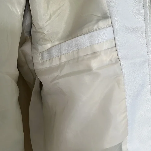 VIP Collection Jacket - Picture 4 of 7